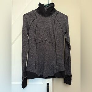 Lululemon Athletica Charcoal Long Sleeve Top